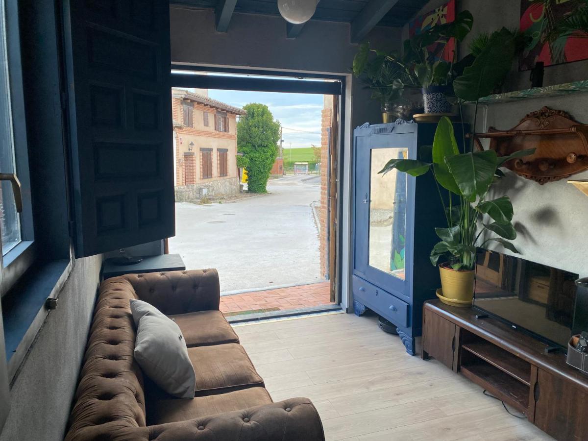 Casa Rural Alfoz, -Tiny House- Con Patio Privado Y Barbacoa Velliza المظهر الخارجي الصورة
